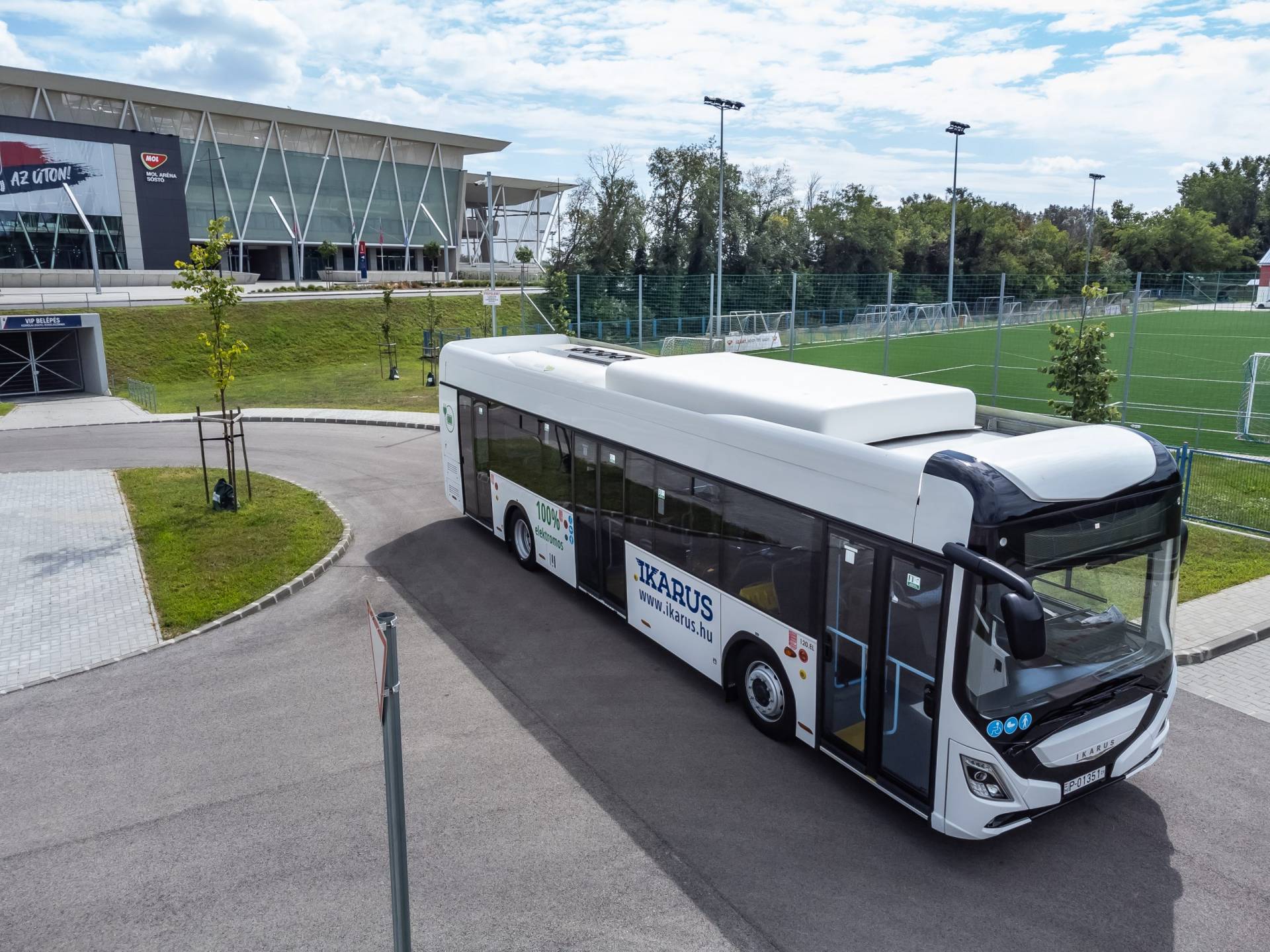 Ikarus delivers two 120e buses in Hungary